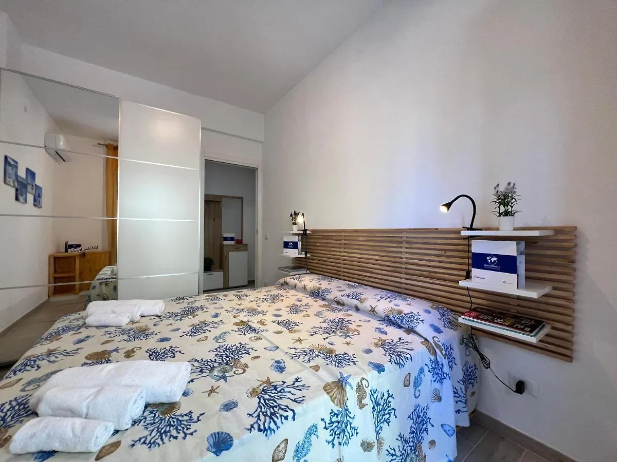 Il Nido Di Titta By Holiday World Pietra Ligure 0*,